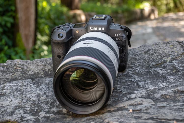佳能eos r5 mark ii预计7月中旬发布?或采用堆栈传感器